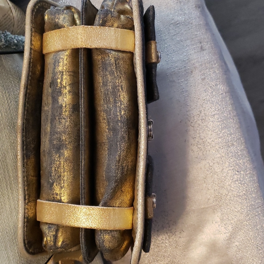 Dolce & Gabbana vintage purse. - Picture 5 of 10